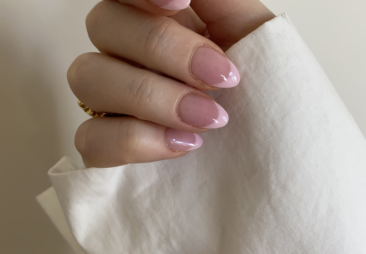 A calm treatment moment at Cosmos Nail Lounge